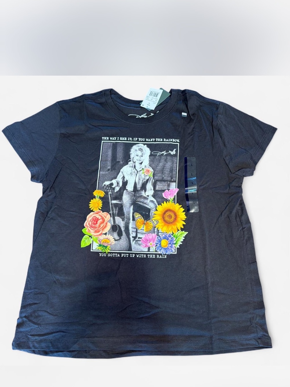 Dolly Large Graphic Tee NWT